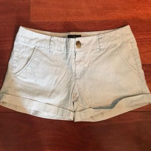 American Eagle midi shorts